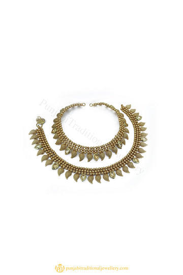 Gold Finished Payal by PTJ